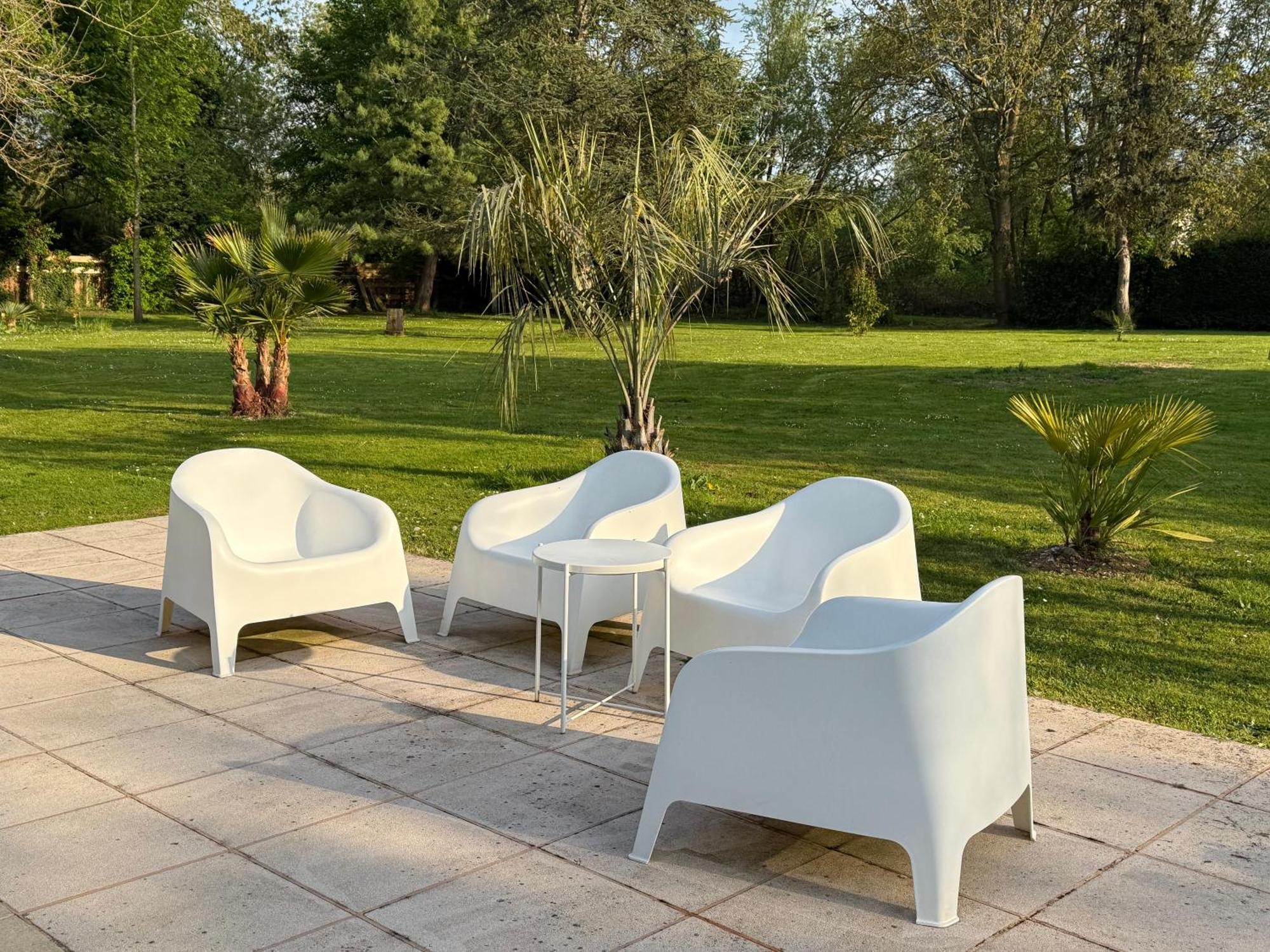 Appartement Familial Au Bord De La Marne, Jardin Tropical , Piscine, Tennis, Terrasse, Parking Gratuit Proche Disneyland Isles-lès-Villenoy Buitenkant foto